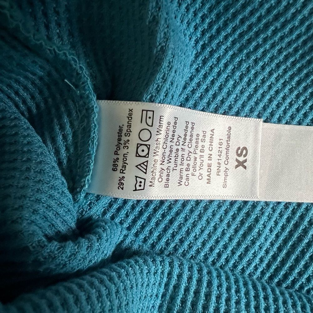 Lularoe Blue Ruby Henley Tee - Picture 4 of 5
